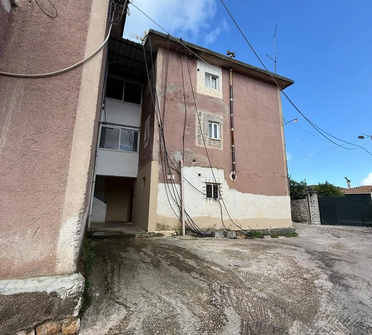 Διαμέρισμα 2 Bedroom Flat In Shenvasil Shen Vasil