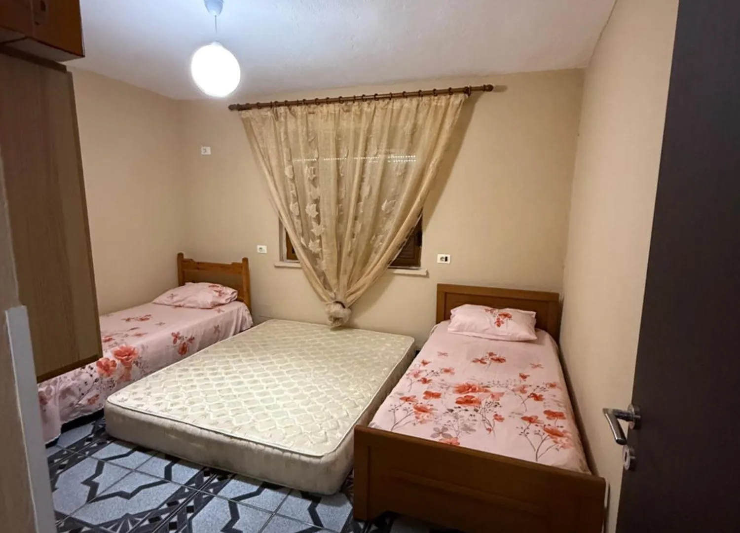 2 Bedroom Flat In Shenvasil Shen Vasil Αλβανία